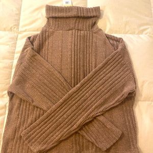 NWT Misty Rose Cowl Neck Sweater
